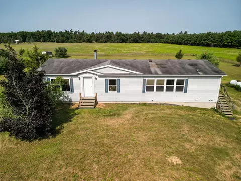 6277 Oak Ave, Newaygo, MI 49337
