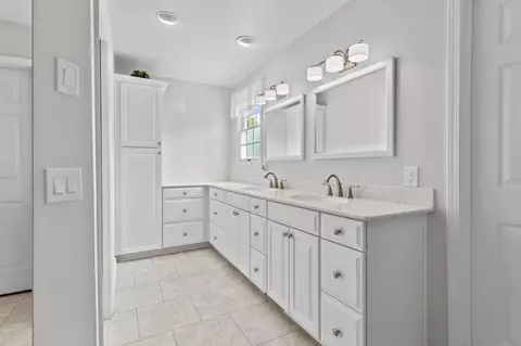 38689 Parkview Dr, Wayne, MI 48184 photo 29