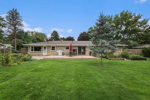 1422 Cardinal Dr, St. Joseph, MI 49085 photo 23