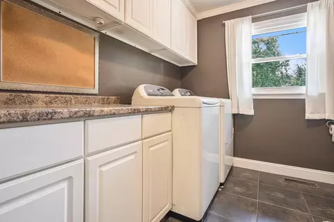 1422 Cardinal Dr, St. Joseph, MI 49085 photo 16