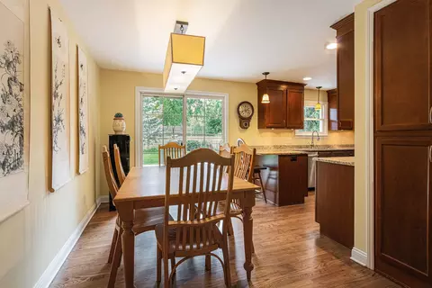 1422 Cardinal Dr, St. Joseph, MI 49085 photo 5