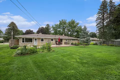 1422 Cardinal Dr, St. Joseph, MI 49085 photo 24