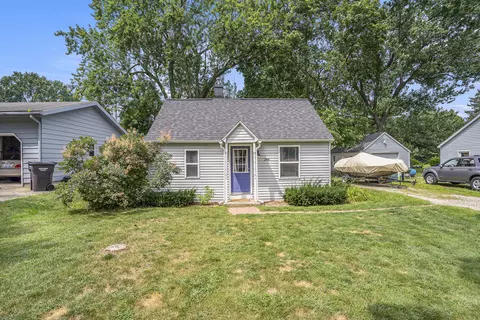 244 N Lindy St, Zeeland, MI 49464