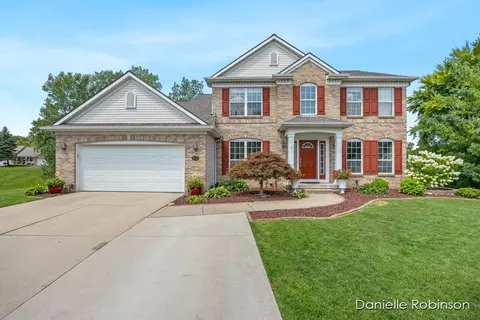 5431 Longwood Ct SE, Ada, MI 49301