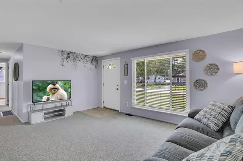 5671 Juniper Dr, Jackson, MI 49201 photo 9