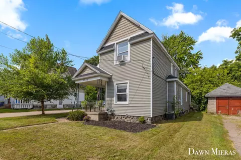 1525 Coit Ave NE, Grand Rapids, MI 49505