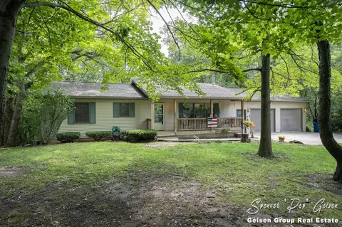 758 E State St, Belding, MI 48809 photo 7