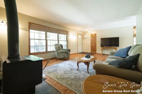 758 E State St, Belding, MI 48809 photo 13