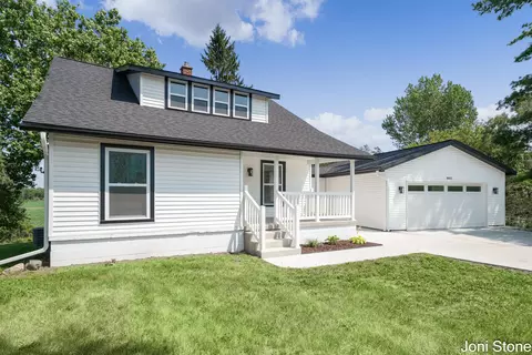 8662 Burlingame Ave SW, Byron Center, MI 49315