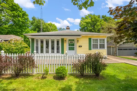 2205 Lakeview Ave, St. Joseph, MI 49085
