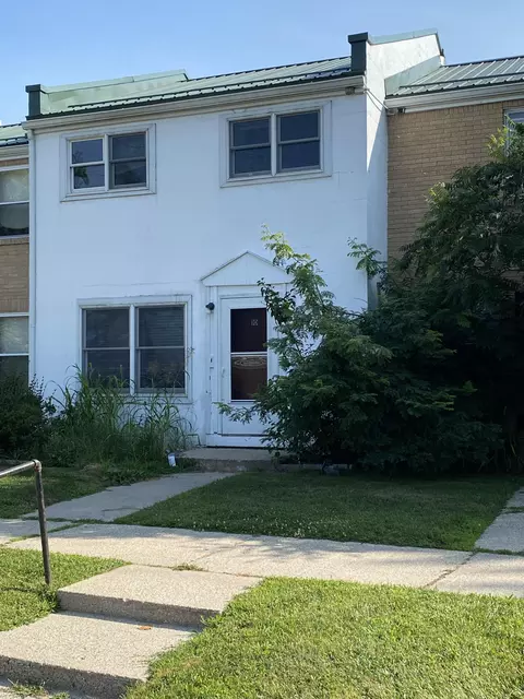 10 Meadowhills Ln, Fremont, MI 49412
