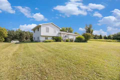 6326 W Stanton Rd, Stanton, MI 48888 photo 2