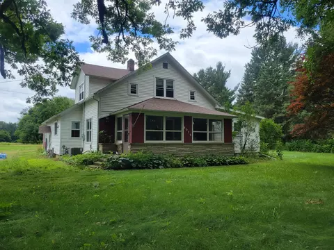 8076 G Dr S, Ceresco, MI 49033