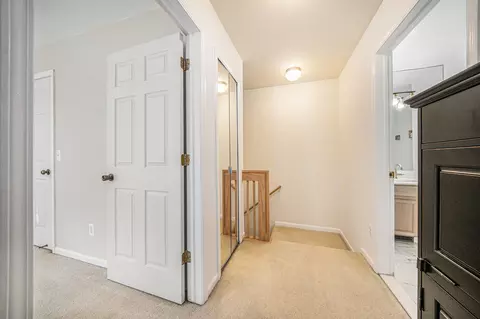 105 Commons Cir, Saline, MI 48176 photo 13