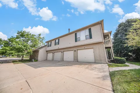 105 Commons Cir, Saline, MI 48176 photo 28