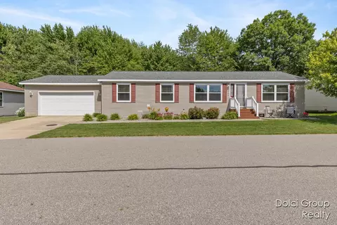 6606 Van Dam Ave, Hudsonville, MI 49426