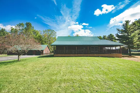 4275 N Meridian Rd, Leslie, MI 49251