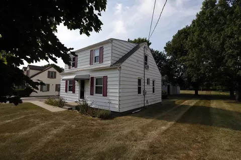 309 W Russell Rd, Tecumseh, MI 49286 photo 5
