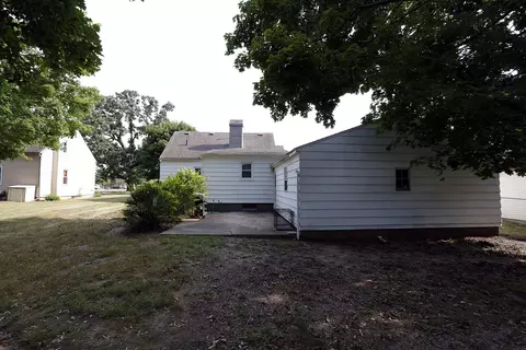 309 W Russell Rd, Tecumseh, MI 49286 photo 6