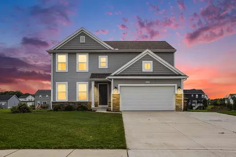 4213 Springhill Dr, Hudsonville, MI 49426