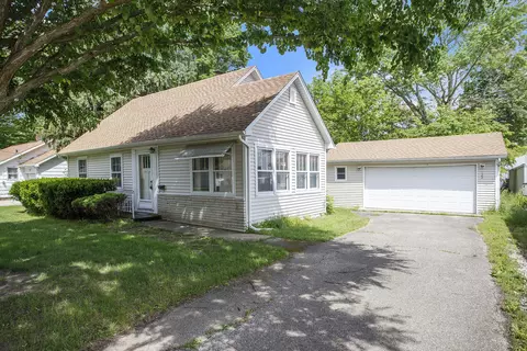 122 2nd Ave, Plainwell, MI 49080 photo 4
