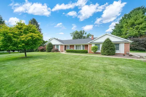 1830 Probert Rd, Jackson, MI 49203