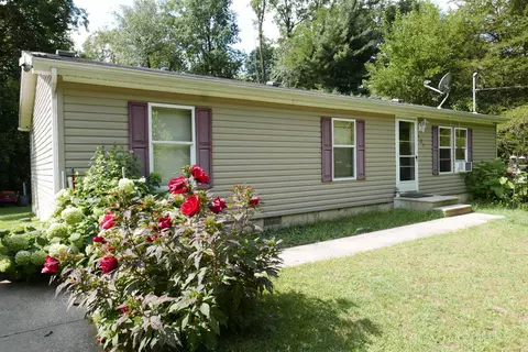 101 Tulip Tree Ln, Battle Creek, MI 49037