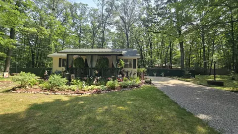 4177 Paul St, Wellston, MI 49689