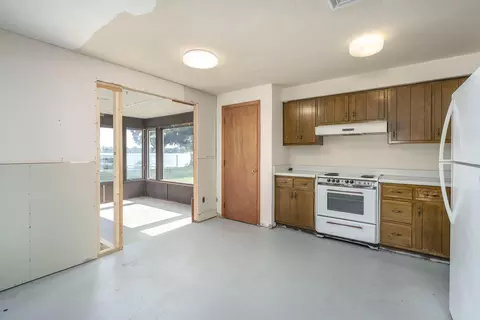 628 Tomahawk Trl E, Coldwater, MI 49036 photo 13