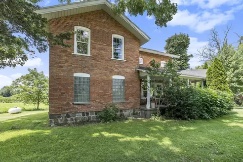 5700 Barker Rd, Jonesville, MI 49250
