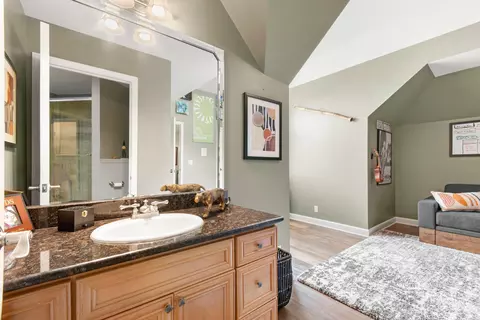 Bath - 7287 Scully Rd, Dexter, MI 48130 photo 8 of 9