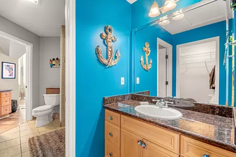 Bath - 7287 Scully Rd, Dexter, MI 48130 photo 5 of 9