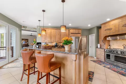 Kitchen - 7287 Scully Rd, Dexter, MI 48130 photo 4 of 5