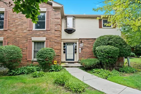 6234 Pepper Hill St, West Bloomfield, MI 48322