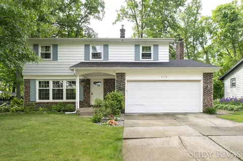 6176 Capitan Dr SE, Grand Rapids, MI 49546