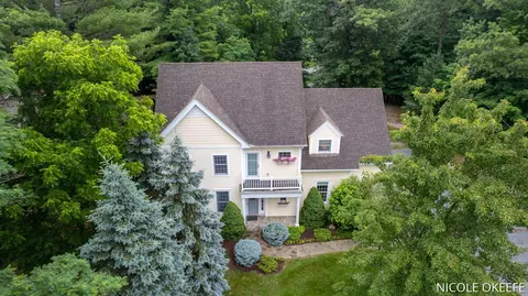 116 N Plymouth St, Pentwater, MI 49449