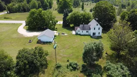 7932 Glovers Lake Rd, Bear Lake, MI 49614