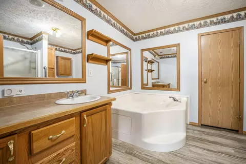 28628 Simpson Rd, Mendon, MI 49072 photo 11
