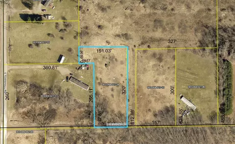 2835 E Sessions Rd, Sheridan, MI 48884