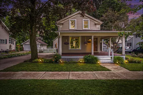 612 W Mansion St, Marshall, MI 49068