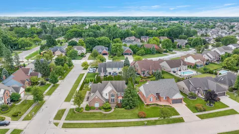 View/Area - 20652 Breezeway Dr, Macomb, MI 48044 photo 3 of 9
