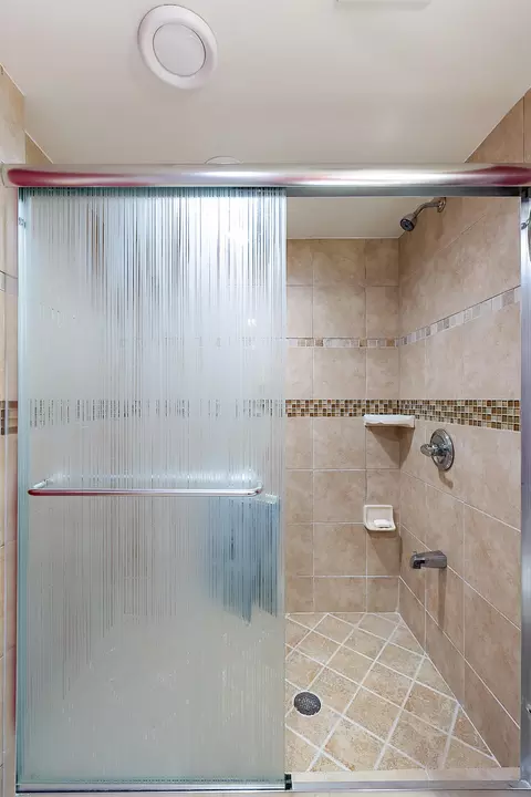 Bath - 20652 Breezeway Dr, Macomb, MI 48044 photo 9 of 9