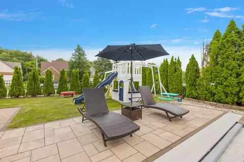 Exterior - 20652 Breezeway Dr, Macomb, MI 48044 photo 9 of 19