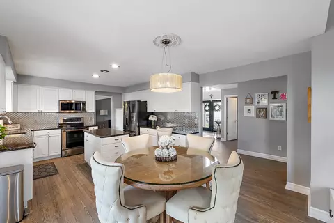 Dining - 20652 Breezeway Dr, Macomb, MI 48044 photo 5 of 5