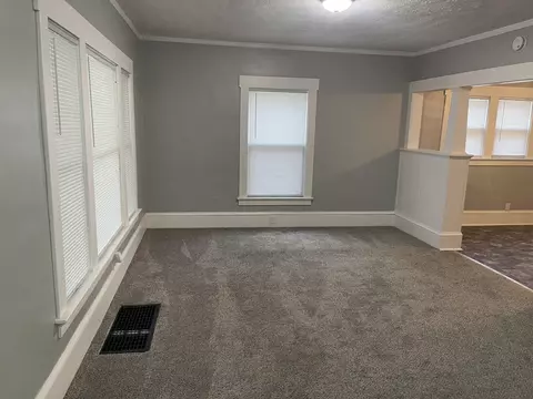 130 Moore St, Jackson, MI 49203 photo 6