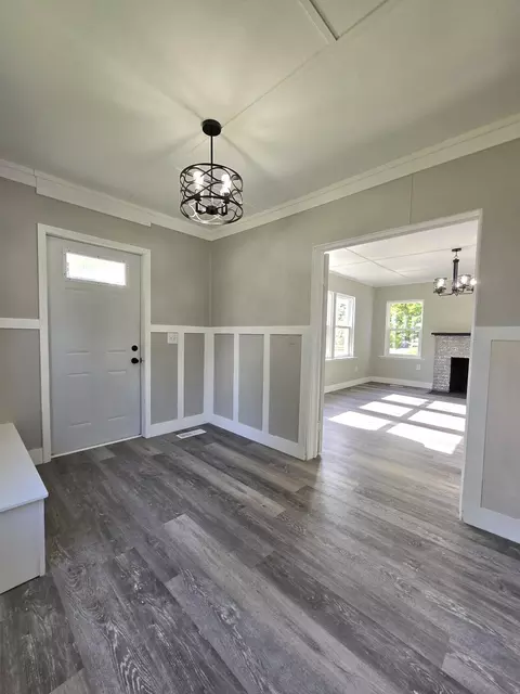 4391 Division St, Mcbride, MI 48852 photo 10