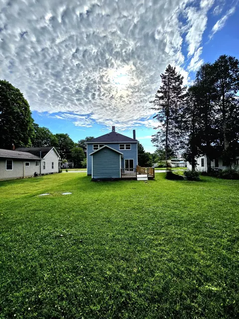 4391 Division St, Mcbride, MI 48852 photo 3