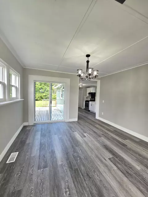 4391 Division St, Mcbride, MI 48852 photo 17