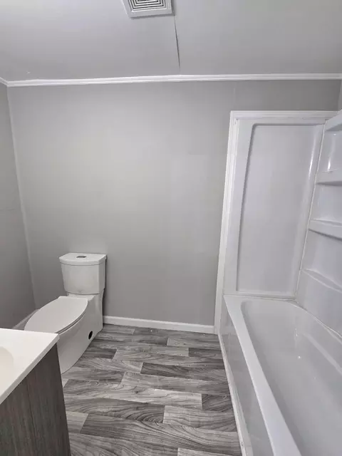 4391 Division St, Mcbride, MI 48852 photo 24