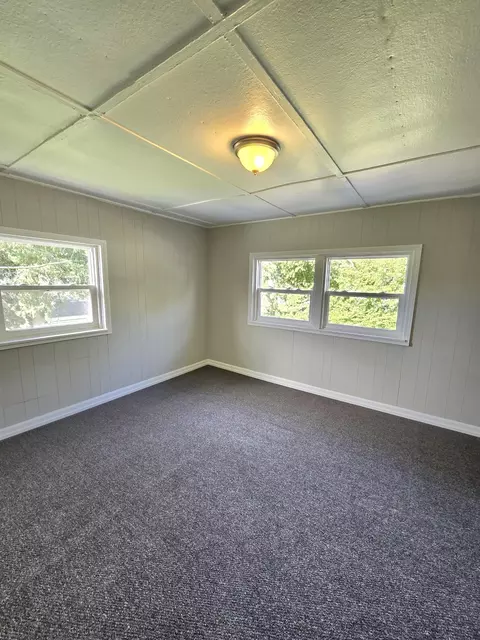 4391 Division St, Mcbride, MI 48852 photo 29